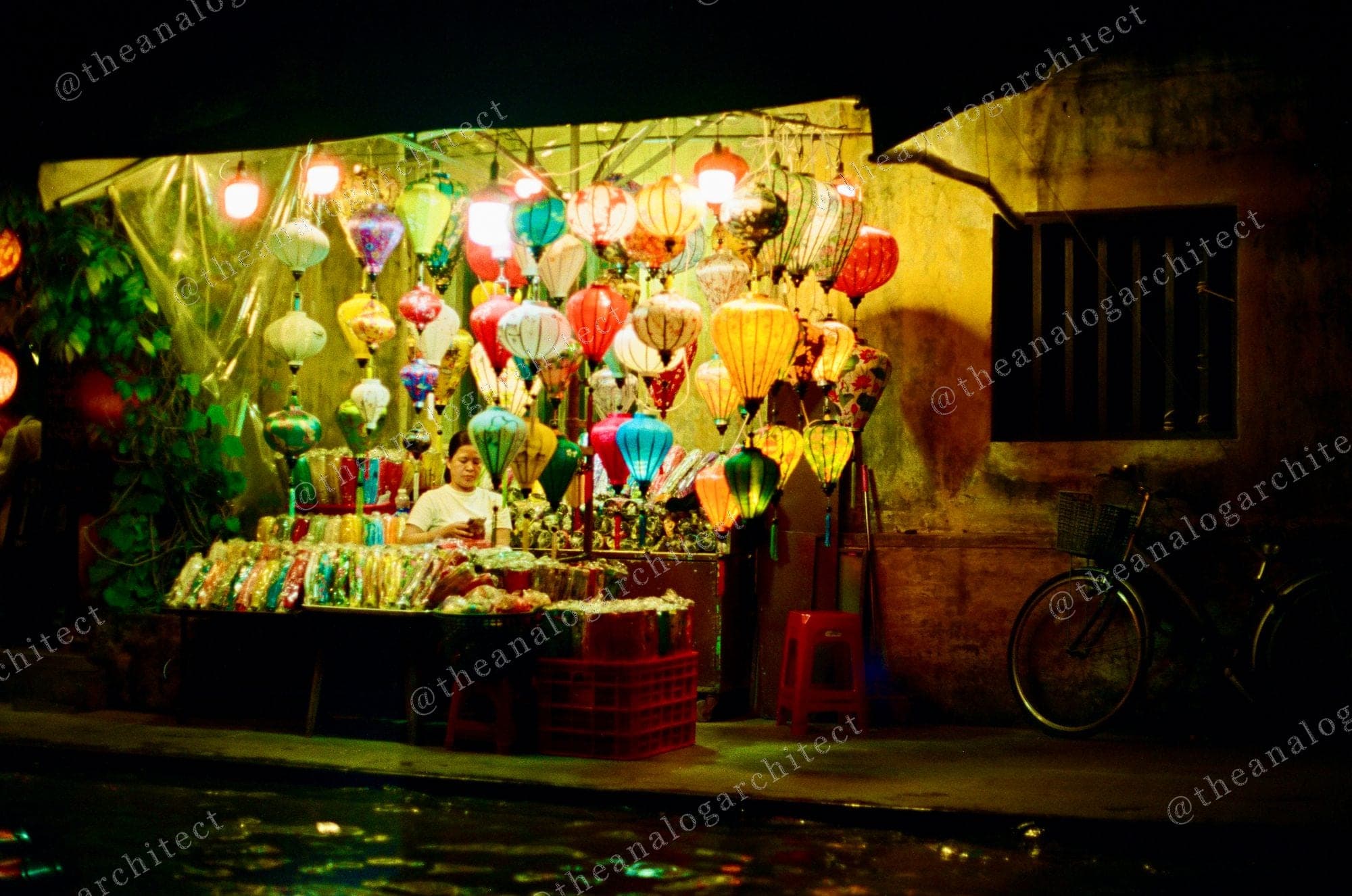 The Lantern Seller